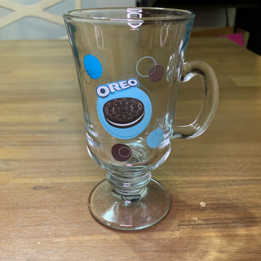 Oreo Cookie Pedestal Glass